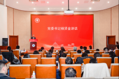 全面提拔人才量”为题